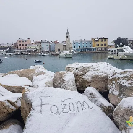 Dolcefarniente Fazana - Bedroom Seaview Apartman *